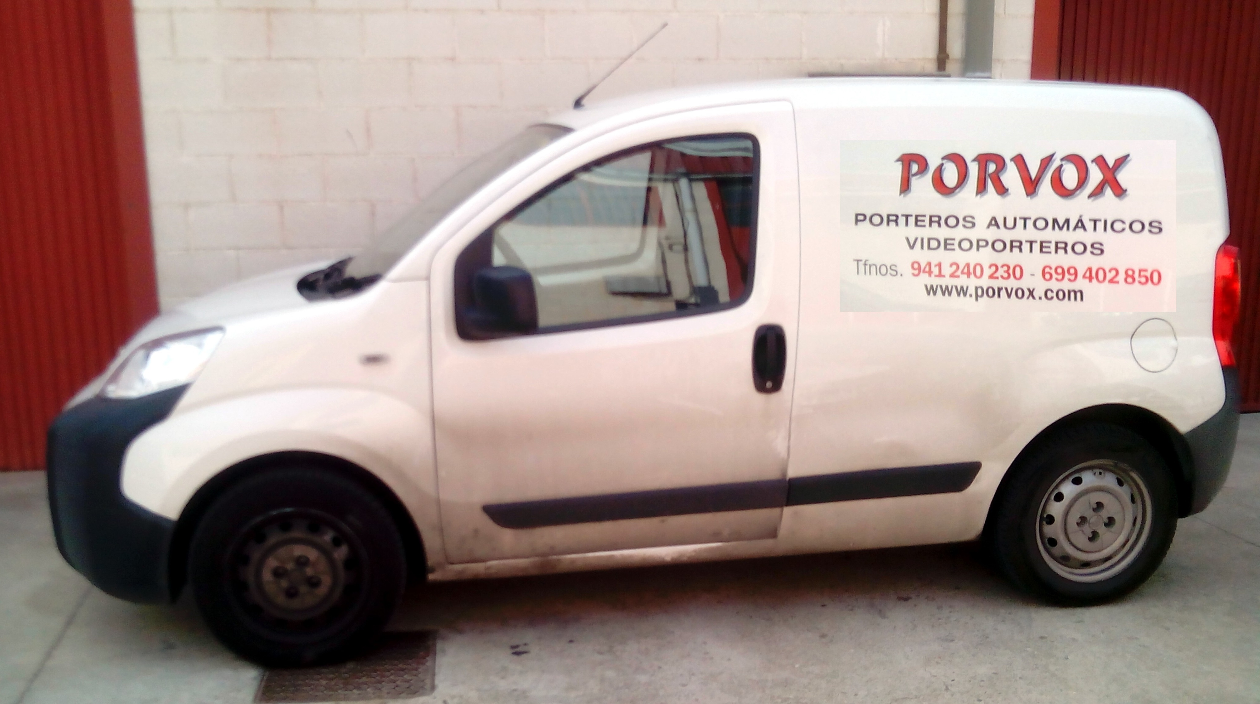 Vehículo de PORVOX - Servicio de porteros automáticos en La Rioja